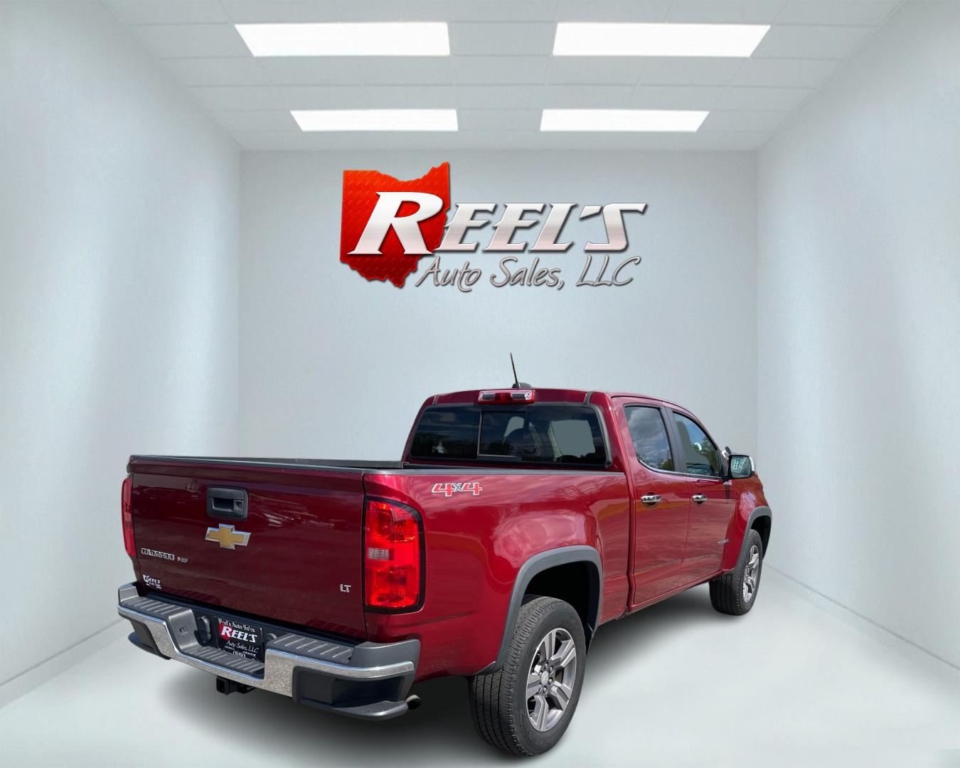 2018 Red /Black Chevrolet Colorado LT Crew Cab 4WD Long Box (1GCGTCENXJ1) with an 3.6L V6 DOHC 24V GAS engine, 8-Speed Automatic transmission, located at 547 E. Main St., Orwell, OH, 44076, (440) 437-5893, 41.535435, -80.847855 - This 2018 Chevrolet Colorado Crew Cab Long Bed LT 4WD is a sturdy and versatile mid-size truck that combines robust performance with comfort and modern technology. It is powered by a 3.6L V6 engine coupled with an 8-speed automatic transmission, capable of delivering efficient highway fuel economy o - Photo#5